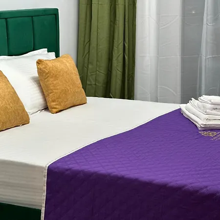 Glam Near Coresi Mall * Brasov