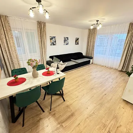 Glam Near Coresi Mall * Brasov